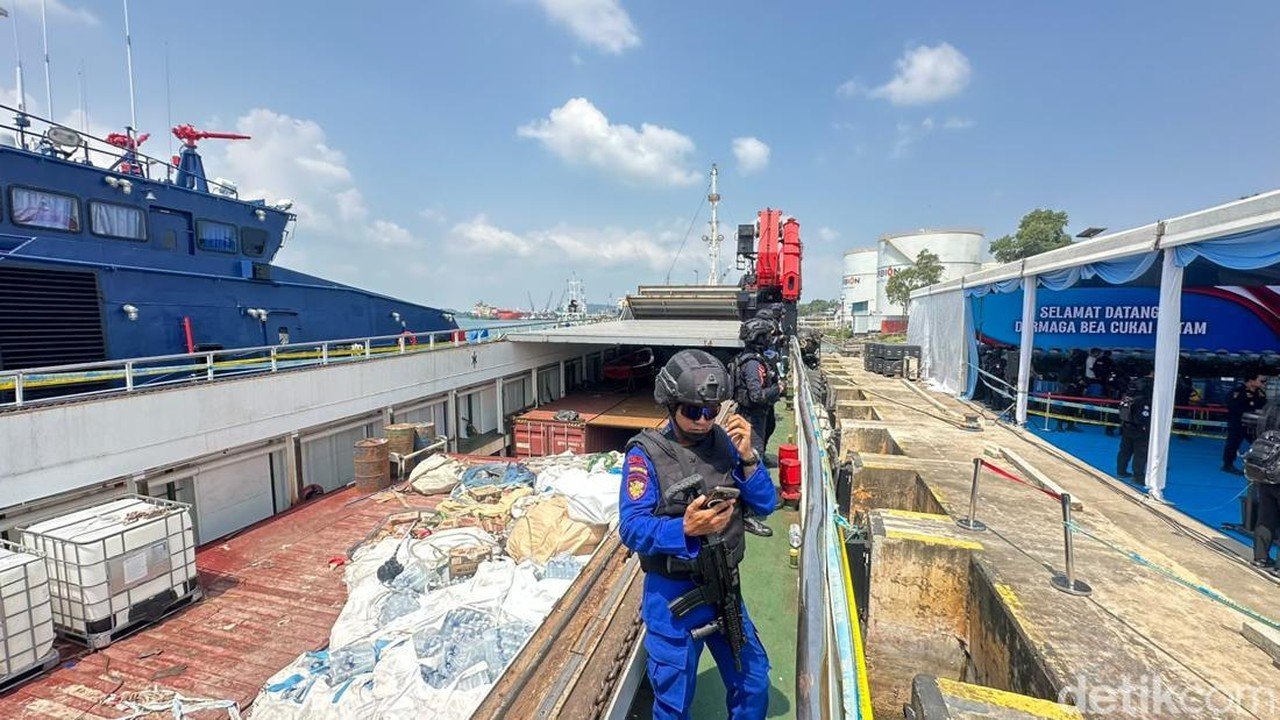 BNN Gagalkan Peredaran 2,6 Ton Narkoba Cair, Aliran Dana Rp 8,4 Triliun Terputus
