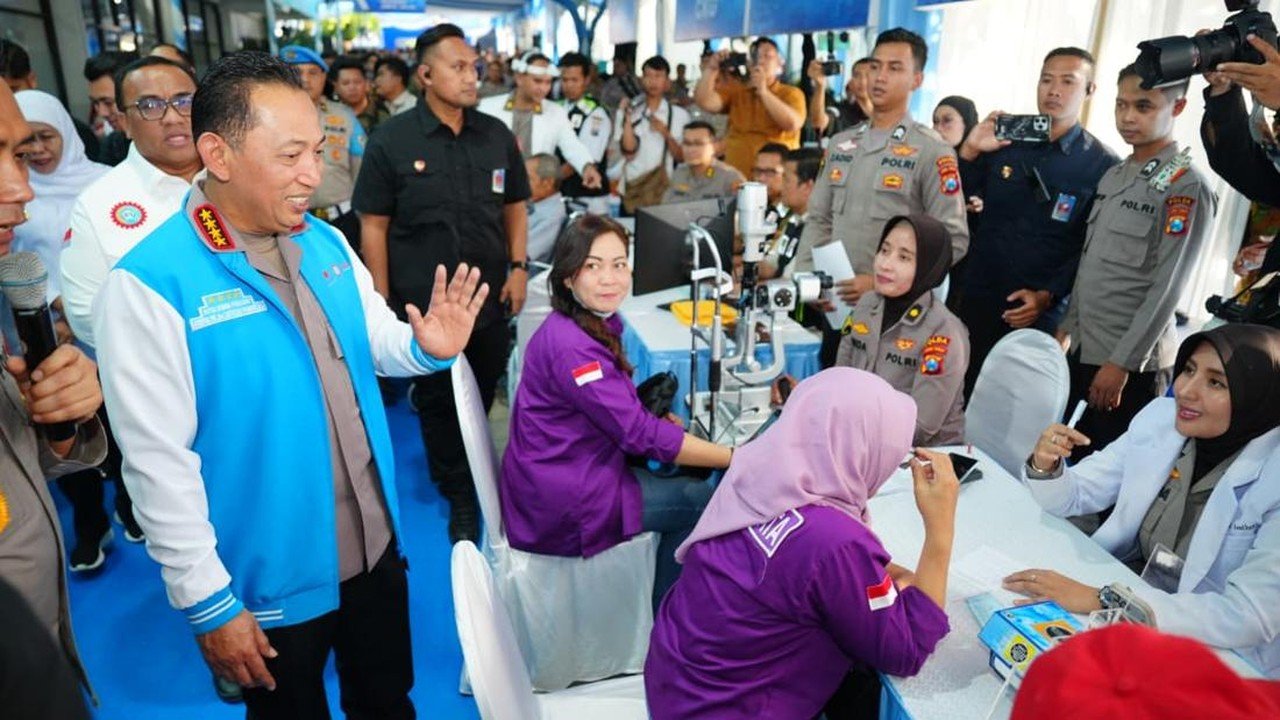 Kapolri Resmikan Gedung KSPSI Jatim, Hadirkan Layanan Kesehatan Gratis untuk 1.000 Warga