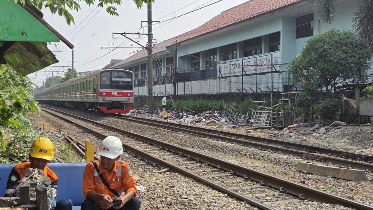 Polisi Bantah Bunuh Diri: Dua Insiden Tertemper KRL di Jakarta Akibat Kecelakaan