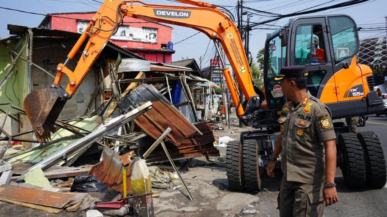 79 Bangunan Liar di Puncak Bogor Dibongkar, Lahan Akan Jadi Taman