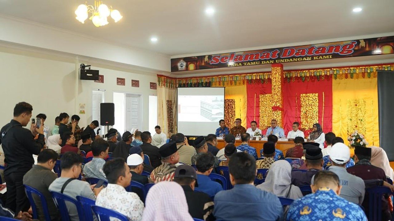 Andre Rosiade Ajak Warga Bahas Akses Tol Sicincin-Bukittinggi