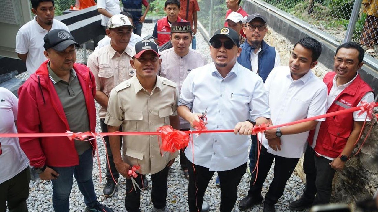 Andre Rosiade Resmikan BTS Telkomsel di Solok, Akses Internet Makin Merata