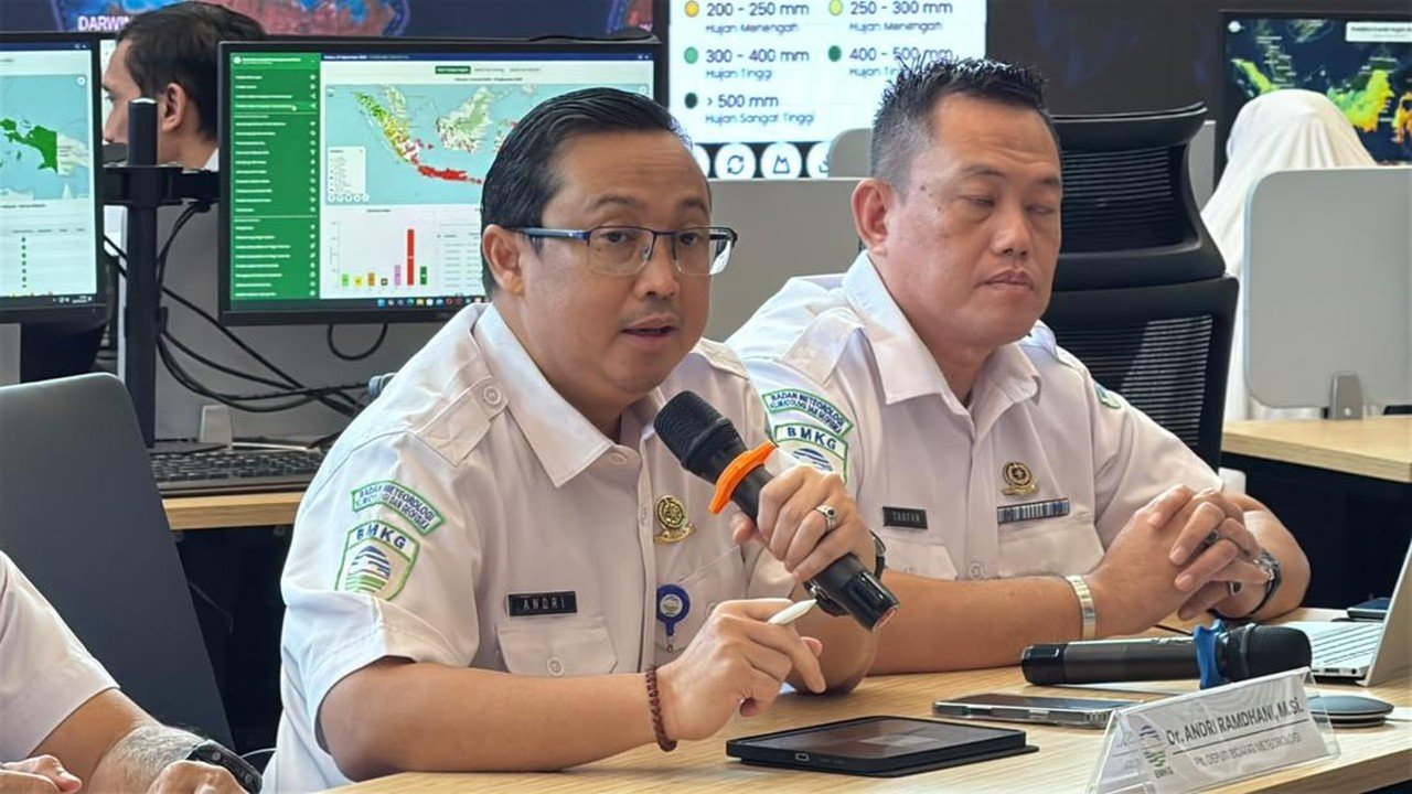 BMKG: Musim Hujan 2026/2027 Diprediksi Singkat Namun Intens, Waspadai Bencana Hidrometeorologi