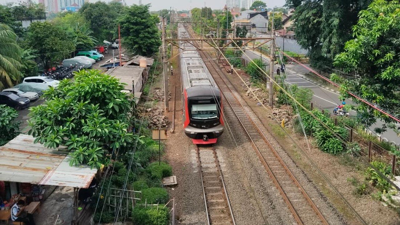 Gangguan Sinyal di Stasiun Daru Sebabkan KRL Rute Rangkasbitung-Tanah Abang Sempat Terlambat