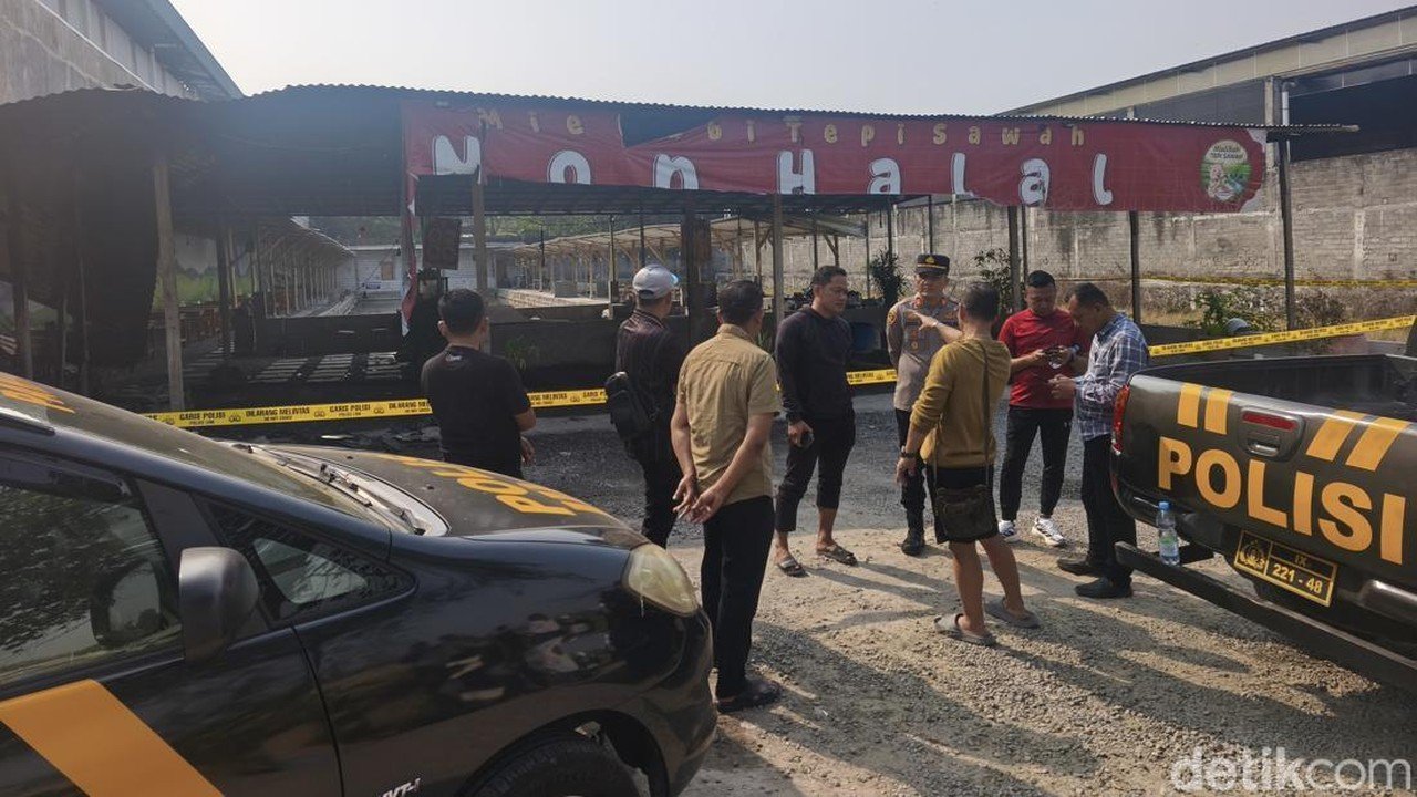 Gudang Warung Mi Babi di Sukoharjo Dilalap Api Akibat Dibakar Orang Tak Dikenal