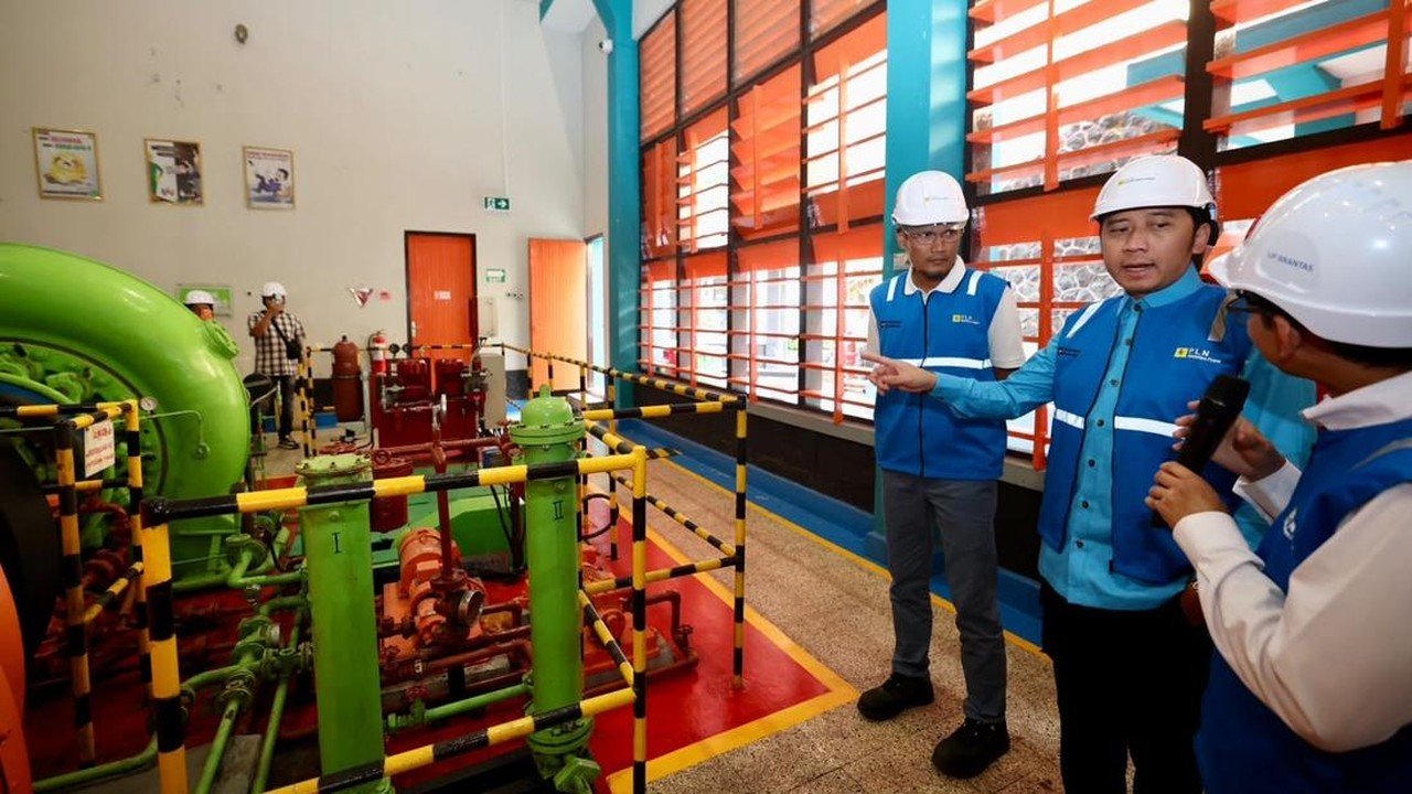 Ibas Kunjungi PLTA Ngebel, Tekankan Energi Bersih dan Kemandirian Daerah