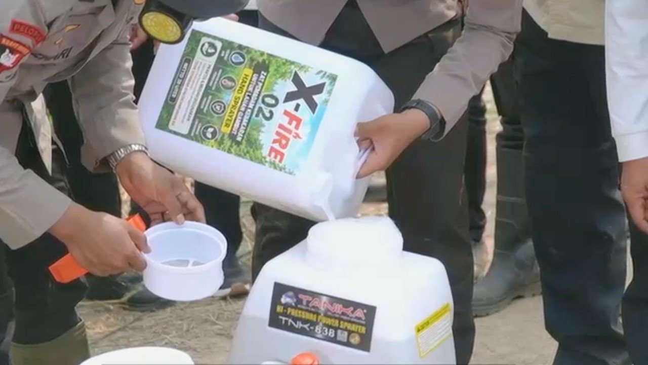 Inovasi X-Fire Polri Efektif Padamkan Karhutla Lahan Gambut