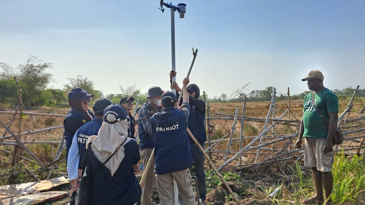 IPB Pasang Stasiun Cuaca Otomatis di Merauke untuk Dukung Kesejahteraan Petani