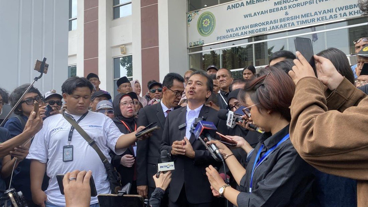 Jaksa Sebut Roy Suryo Sebarkan Isu Ijazah Palsu Jokowi, Timbulkan Kerugian Imateriil