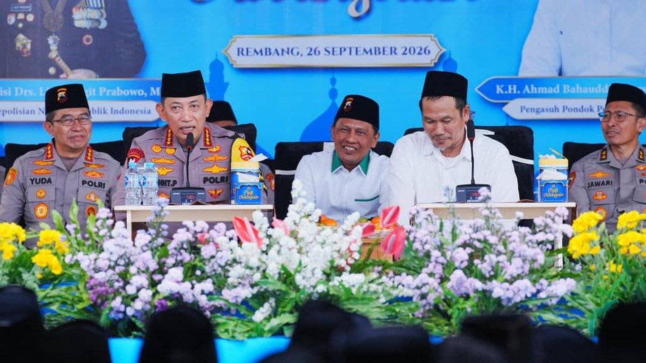 Kapolri Sebut Ulama sebagai Lentera dan Kompas Bangsa dalam Ngaji Kebangsaan Bersama Gus Baha
