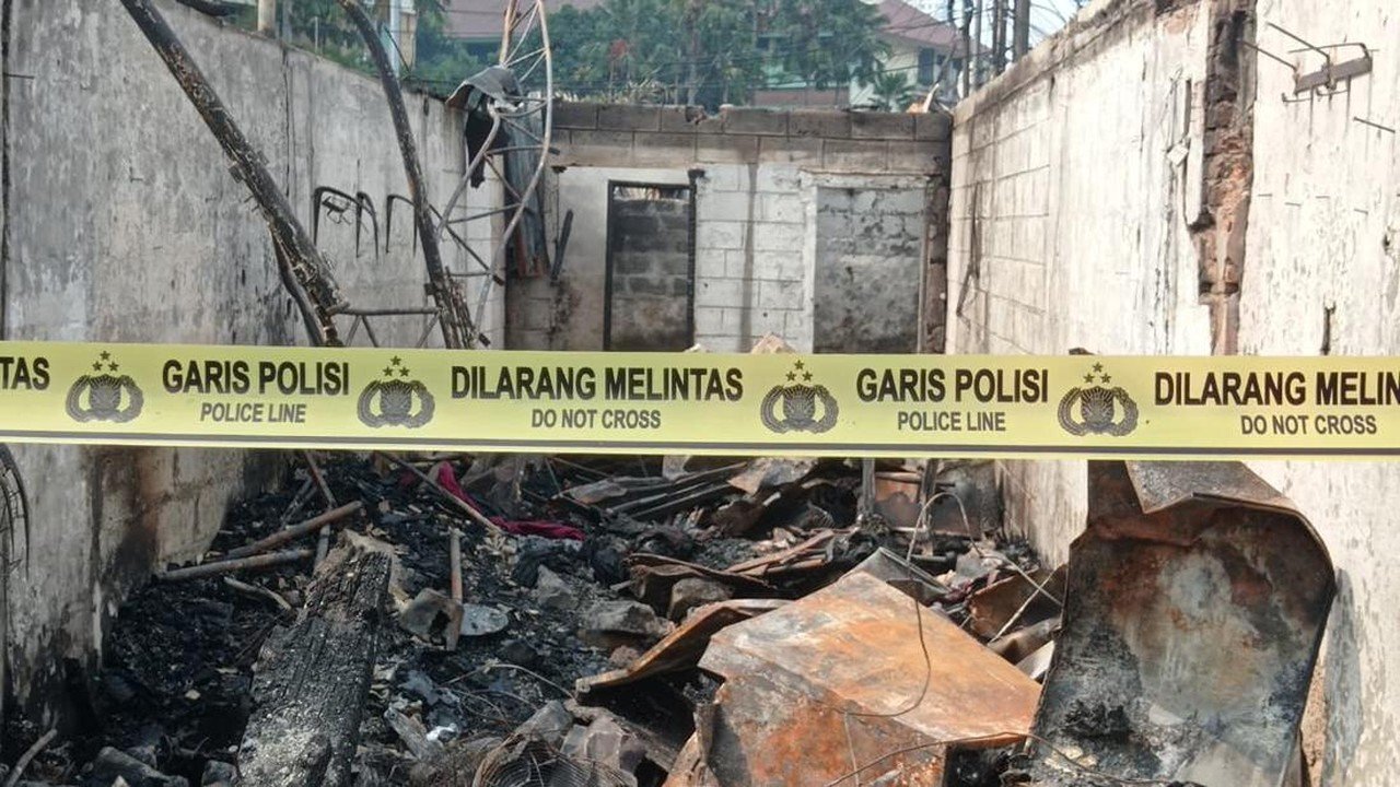 Kebakaran Kebayoran Lama: 22 Bangunan Ludes, Warga Ceritakan Detik-detik Api Membesar