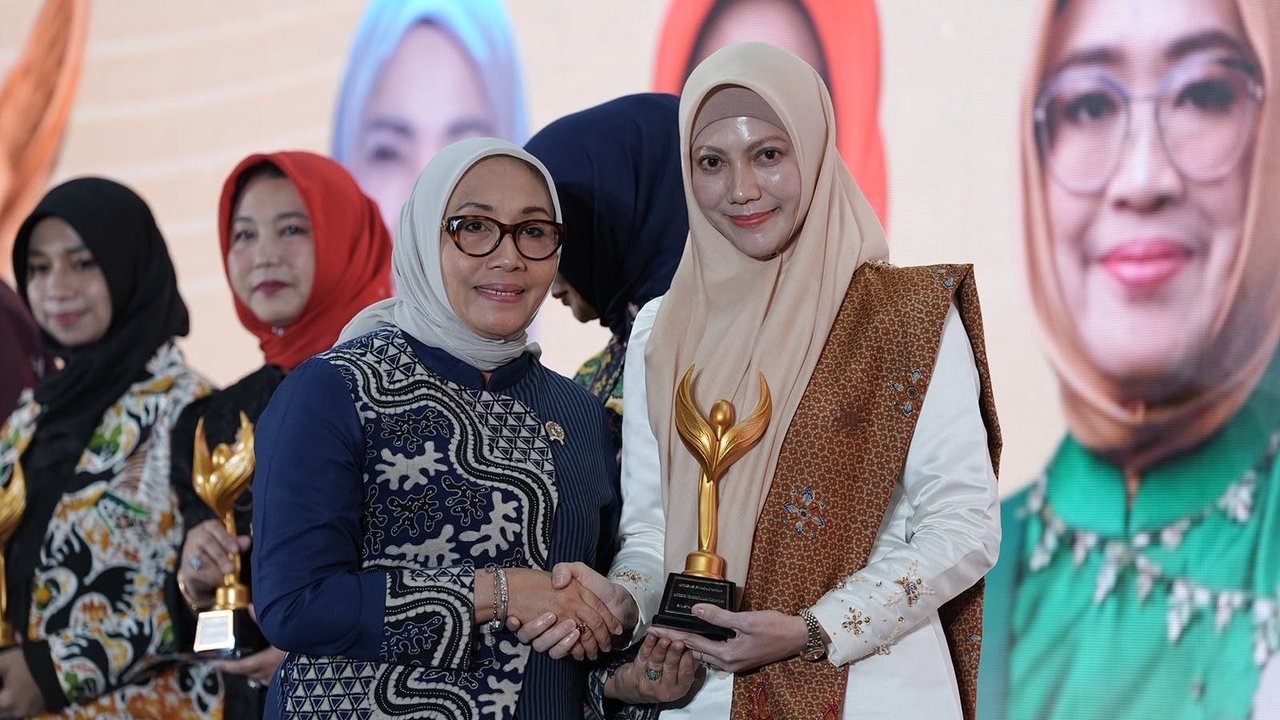 Ketua TP PKK Pekanbaru Sabet Penghargaan Nasional Bidang Pendidikan dan Literasi