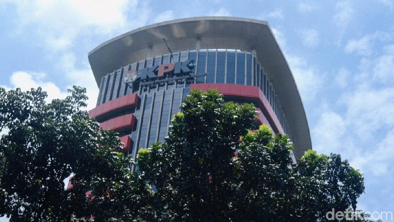 KPK Geledah Rumah Dirjen ATR/BPN, Bukti Chat Aliran Uang Suap Ditemukan