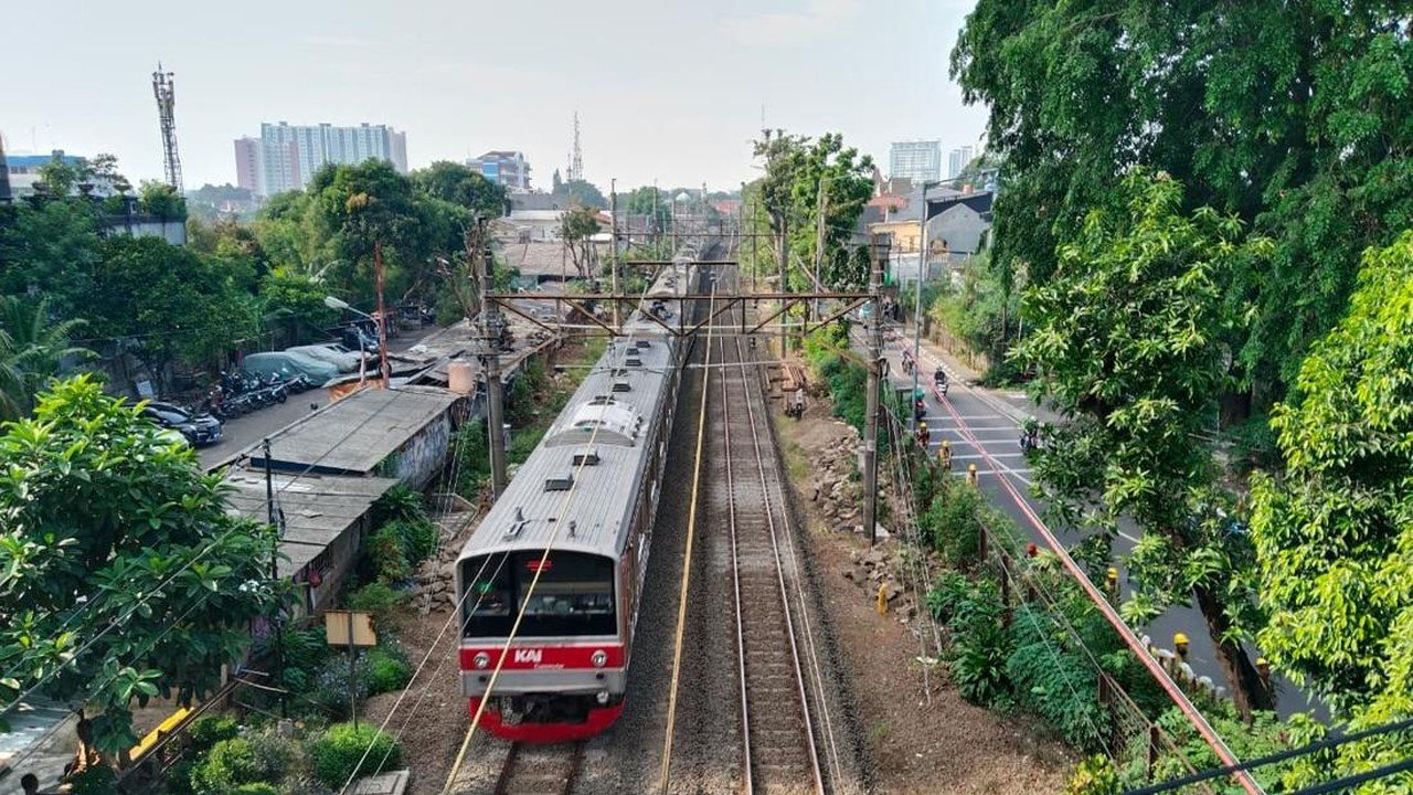 KRL Bogor Line Normal Kembali, KAI Commuter Tambah 4 Perjalanan
