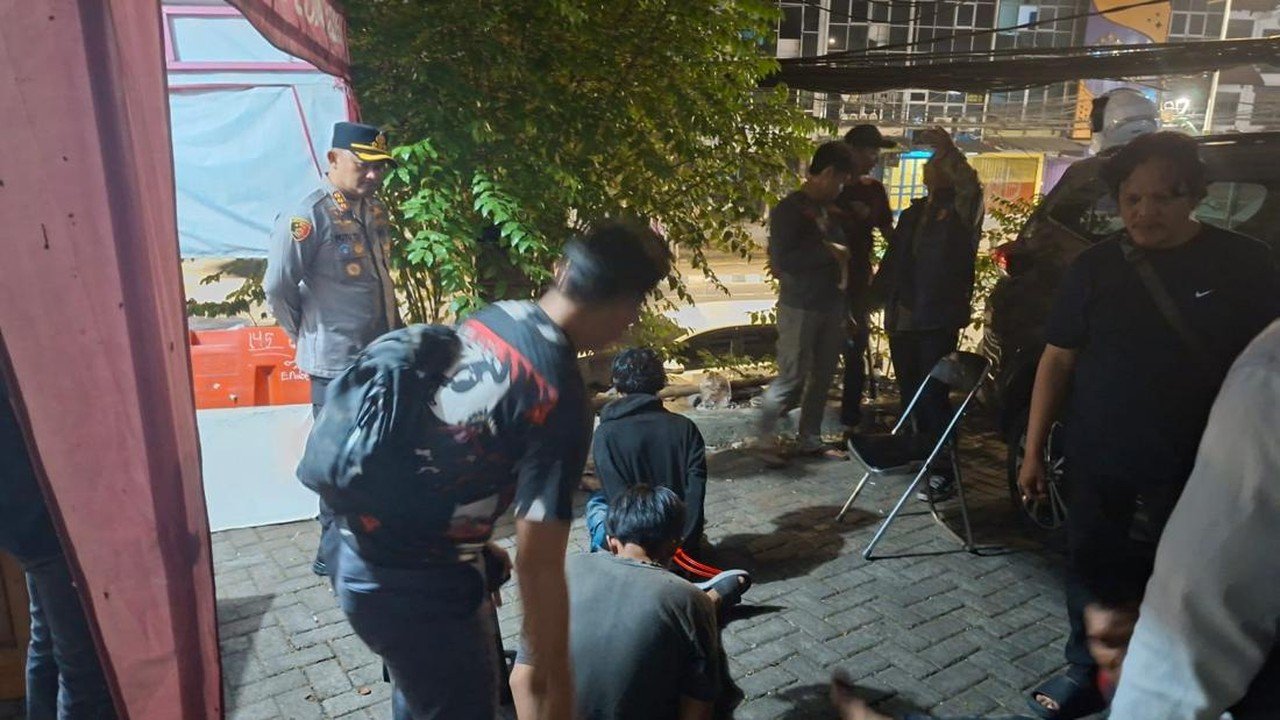 Lima Pemuda Ditangkap Usai Tawuran Petasan di Manggarai, Jakarta Selatan