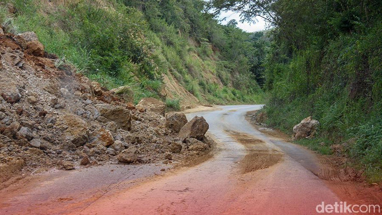 Longsor Aceh Tengah: 1 Tewas, 13 Luka, Akses Jalan Terganggu