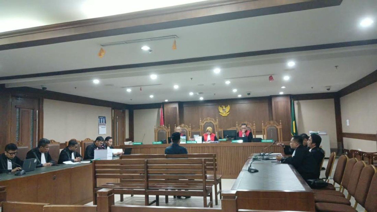 Mantan Ketua Ombudsman Hery Susanto Dituntut 5,5 Tahun Penjara