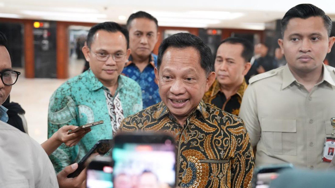 Pemerintah Kaji Ulang Status PPPK, Ribuan Guru Jadi Prioritas