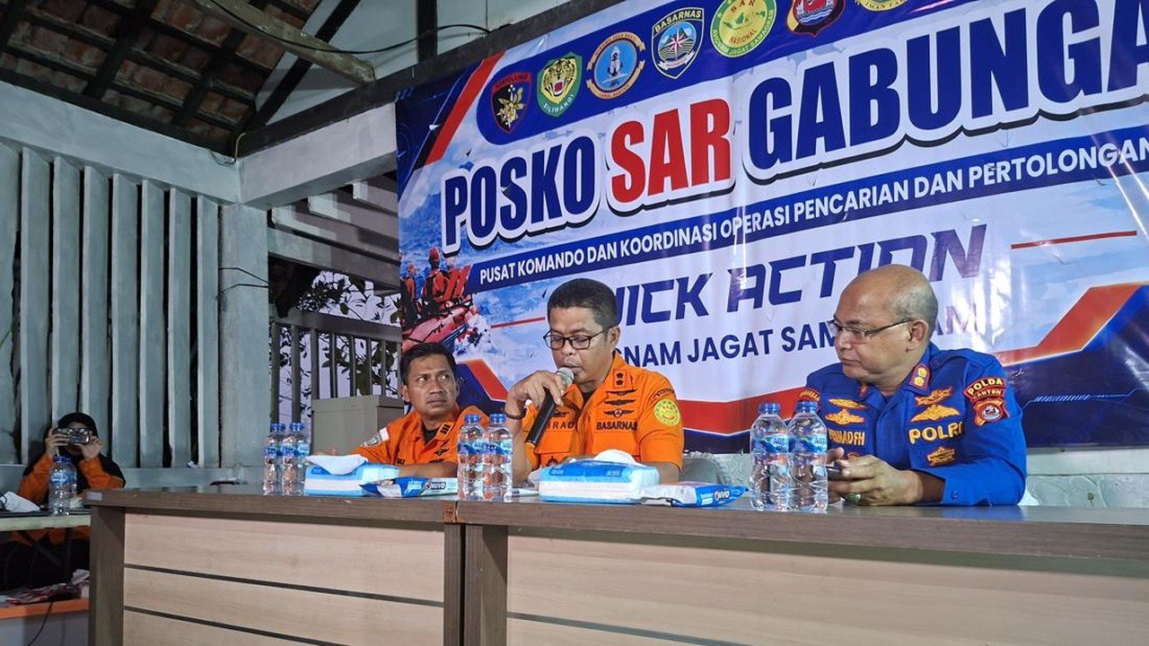 Pencarian 5 Jurnalis dan 3 Kru Kapal Hilang di Sekitar Anak Krakatau Diperpanjang