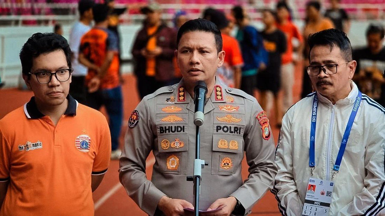 Polda Metro Jaya Siagakan 17.800 Personel Amankan Laga Persija vs Persib, Imbau Penonton Taati Aturan