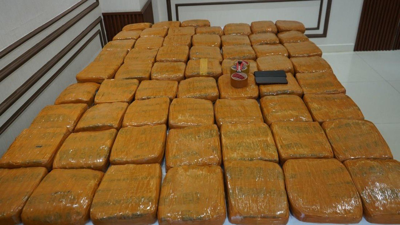 Polda Metro Jaya Sita 62,5 Kg Ganja, Dua Pengedar Ditangkap di Jakarta Barat