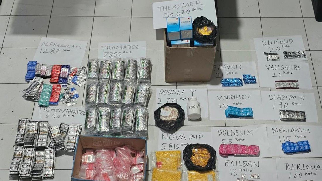 Polda Metro Jaya Sita 74 Ribu Butir Obat Keras Ilegal di Tanah Abang