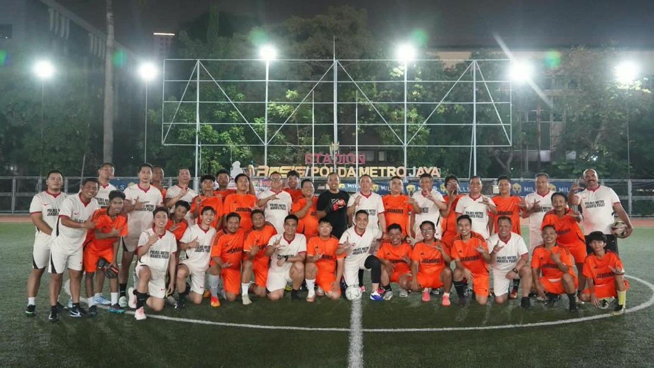 Polres Jakpus dan Jakmania Gelar Laga Persahabatan untuk Eratkan Silaturahmi