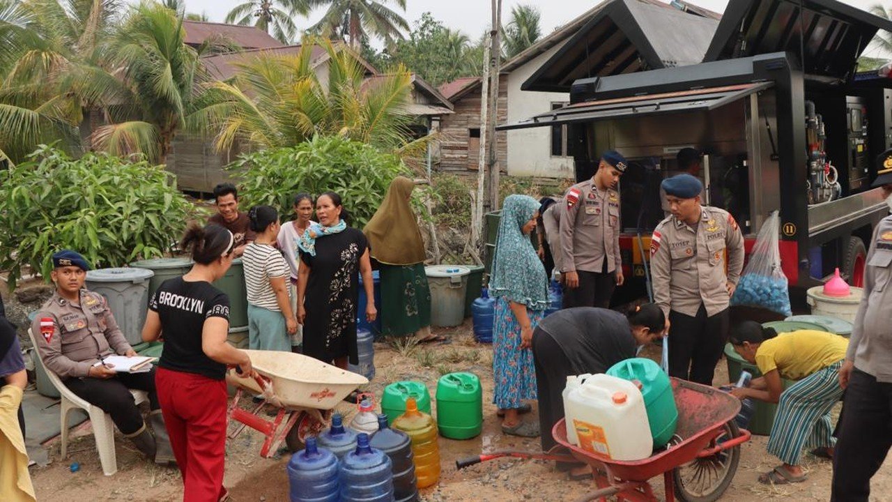 Polres Ketapang Atasi Krisis Air Bersih dengan Teknologi Mobile Water Treatment