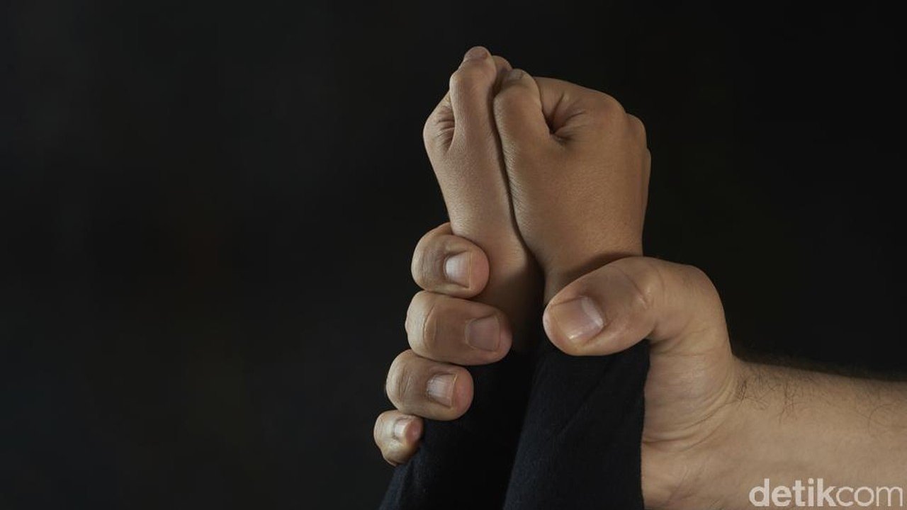 Pria di Bogor Cabuli ABG Laki-laki dengan Modus Tanya Alamat