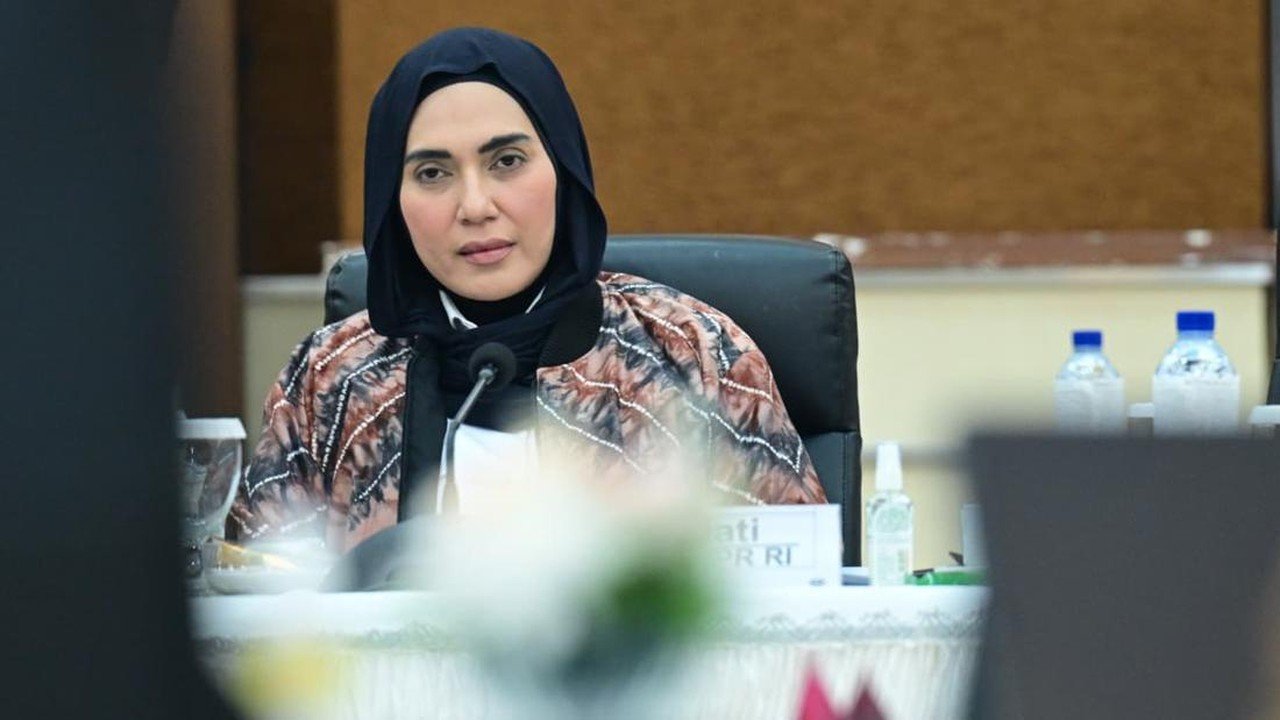 Ratusan Siswa Lombok Tengah Keracunan Makanan Bergizi Gratis, DPR Minta Evaluasi Menyeluruh