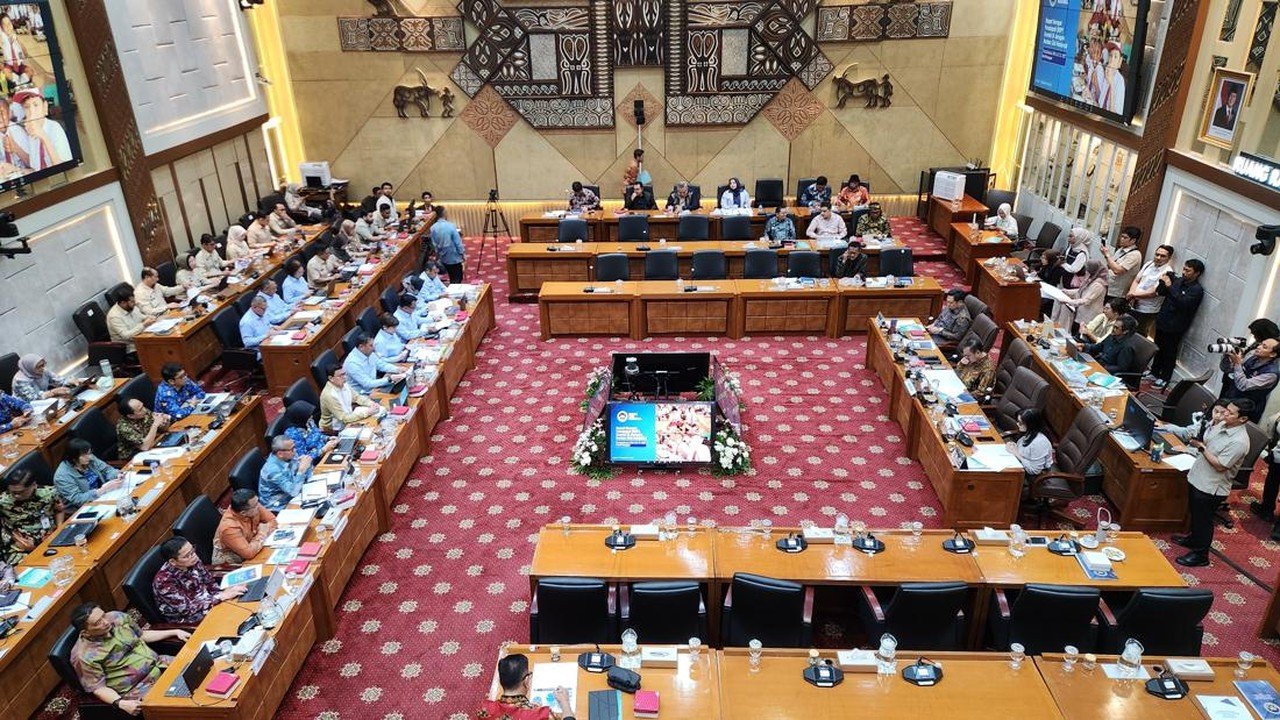 Sekolah Negeri Wajib Sepakat Soal Program Makan Bergizi Gratis