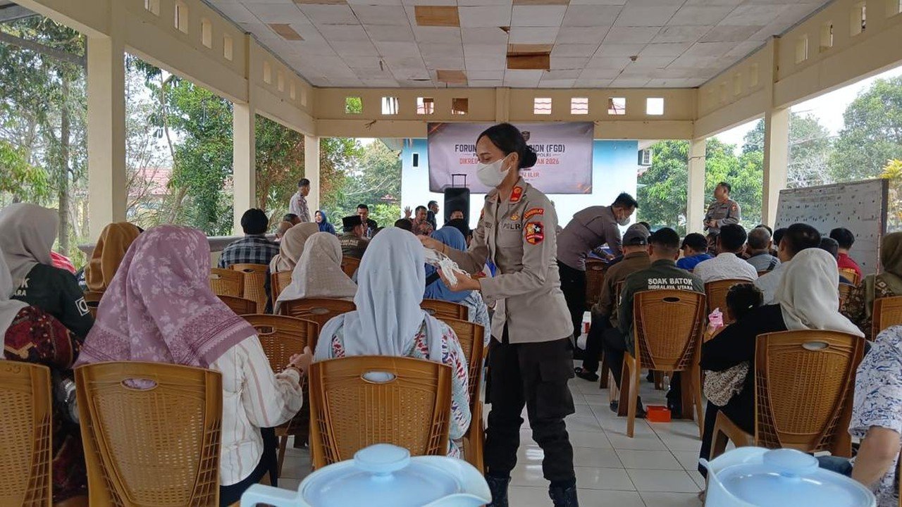 Siswa Sespimmen Polri Gencar Edukasi Warga Ogan Ilir Cegah Karhutla