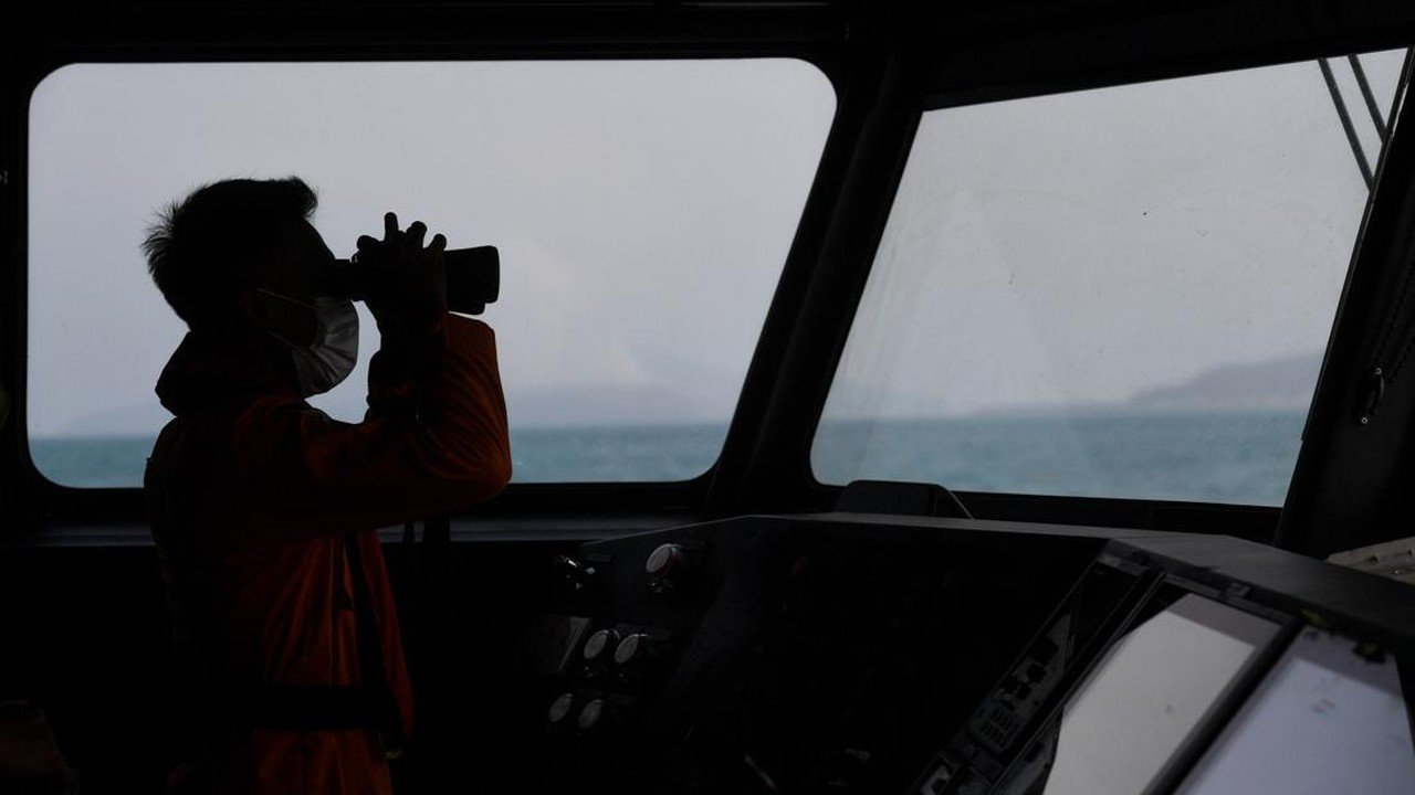 Tim SAR Kesulitan Tembus Pulau Sertung Cari Jurnalis Hilang di Gunung Anak Krakatau