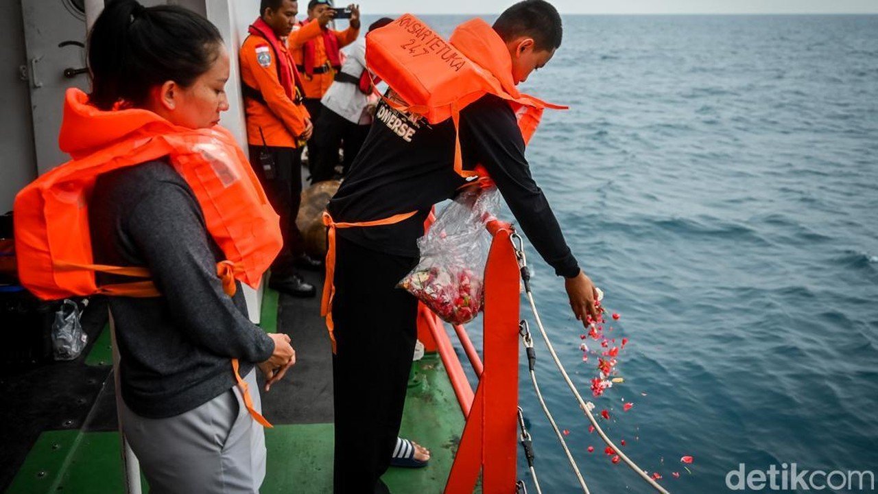 Titik Terang Pencarian Jurnalis Hilang di Selat Sunda: Jenazah ABK Teridentifikasi