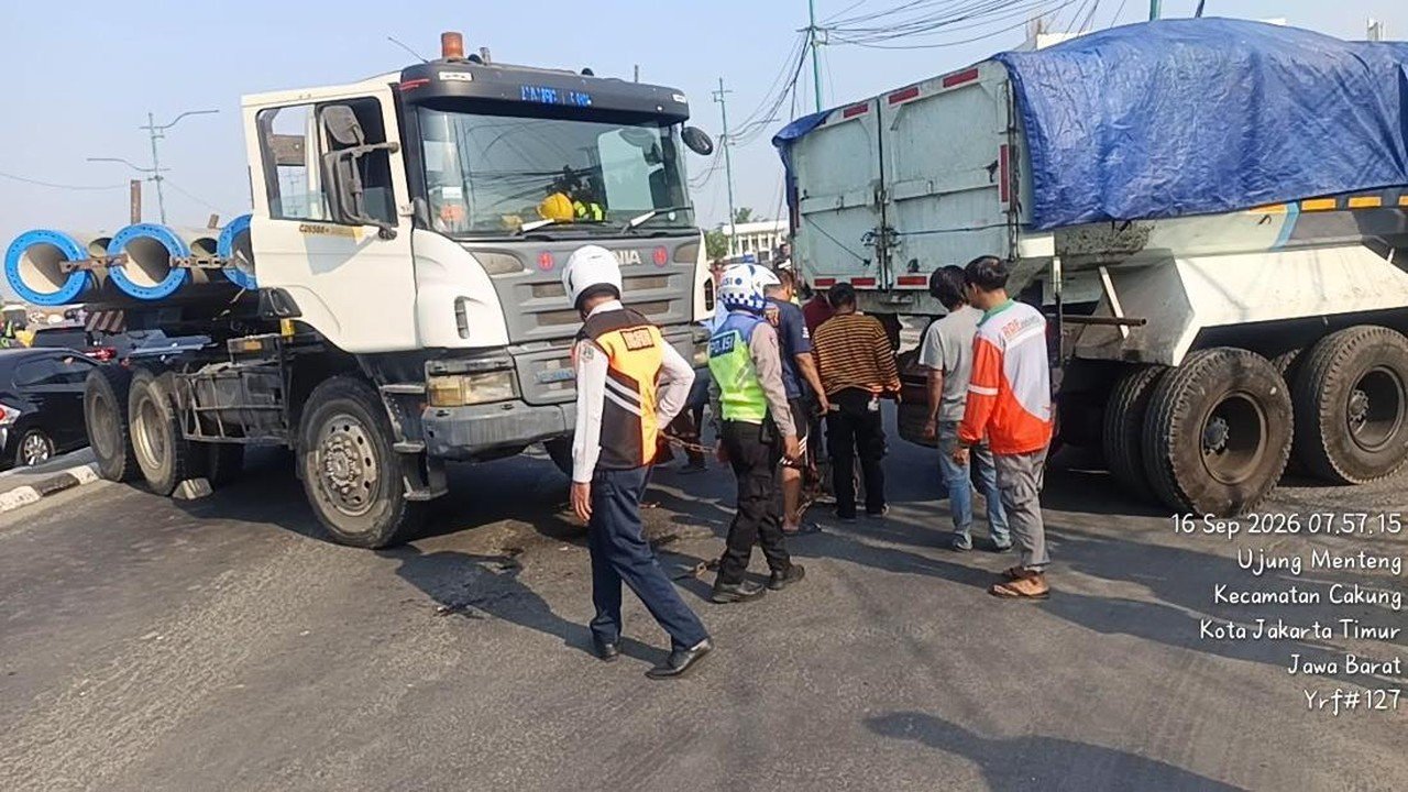 Truk Mogok di Cakung Dievakuasi, Lalin Mulai Normal