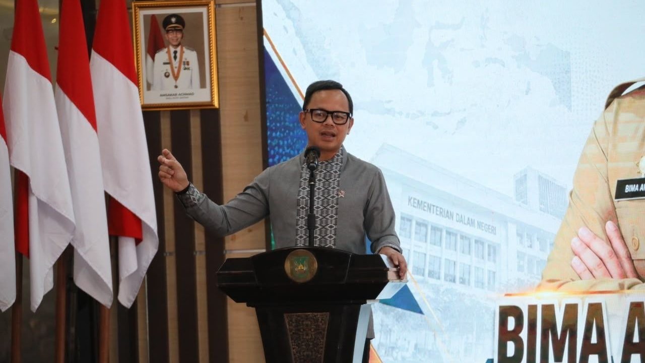 Wamendagri: Kepala Daerah Perlu Dorong Pertumbuhan Ekonomi Lokal untuk Capai Target Nasional