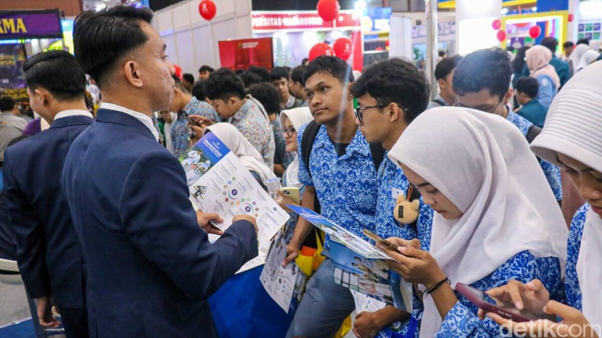 Akses Pendidikan Tinggi Terbatas, Kemdikti Ungkap Penyebab Utama Tak "Eligible"