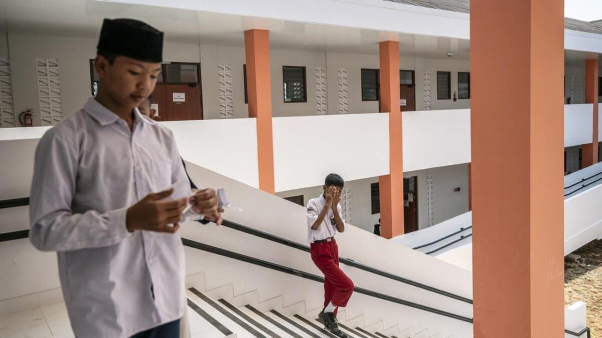 Tes Baca Kitab Suci Jadi Syarat Calon Guru Agama Sekolah Rakyat